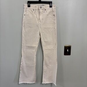 Abercrombie & Fitch High-rise Ankle Flare size 25/0 short khaki stripe